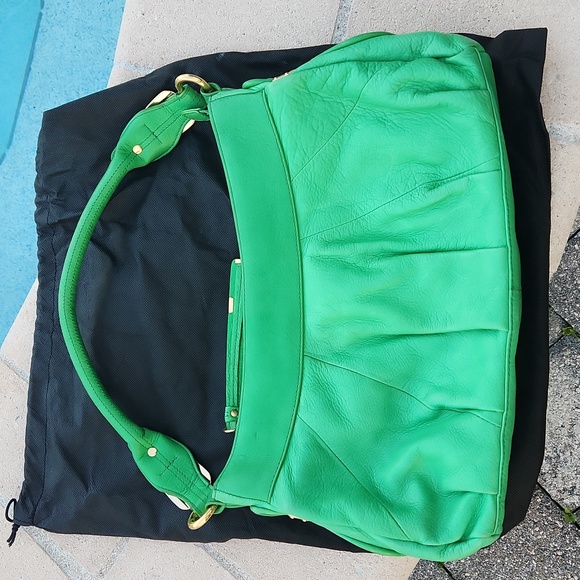 B Makowsky Genuine Leather Shoulder Bag - Picture 13 of 14